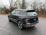 New 2025 Volkswagen Taos SE image 5