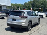 Used 2024 Nissan Rogue SV image 5