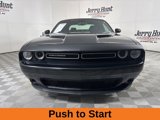 Used 2019 Dodge Challenger SXT image 3