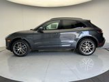 Used 2025 Porsche Macan image 2