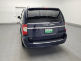 Used 2014 Chrysler Town & Country Touring image 6
