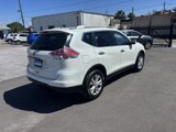 Used 2016 Nissan Rogue SV image 5