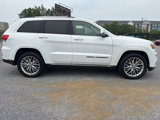 Used 2017 Jeep Grand Cherokee Summit image 2