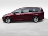 Used 2021 Chrysler Voyager Lxi image 3