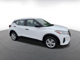 Used 2024 Nissan Kicks S image 2