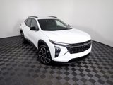 New 2025 Chevrolet Trax RS image 4
