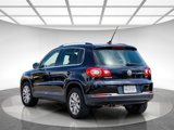 Used 2009 Volkswagen Tiguan SE image 2