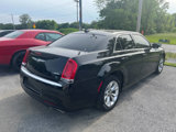 Used 2018 Chrysler 300 Touring image 3