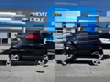 Used 2017 Chevrolet Traverse LT w/ Style and Technology Package image 2