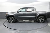 Used 2019 Toyota Tacoma TRD Sport image 4