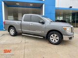 Used 2018 Nissan Titan SV image 2