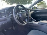 Used 2018 Toyota Camry LE image 2