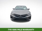 Used 2018 Toyota Camry SE image 2