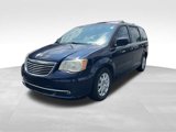 Used 2013 Chrysler Town & Country Touring image 3