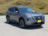 Used 2024 Nissan Rogue SV image 3