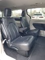 Used 2022 Chrysler Pacifica Touring-L image 5