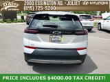 Used 2022 Chevrolet Bolt EUV LT w/ Comfort Package image 5