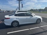 Used 2016 Kia Optima LX image 2