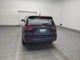 Used 2020 Kia Sorento LX image 6