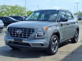 Used 2022 Hyundai Venue Limited image 2