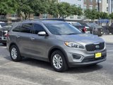 Used 2017 Kia Sorento L image 2