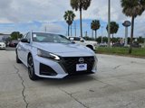 Used 2023 Nissan Altima 2.5 SR image 2
