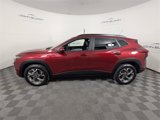 Certified 2024 Chevrolet Trax LT w/ LT Convenience Package image 2