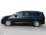 Used 2022 Chrysler Pacifica Touring-L image 2