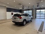 Used 2020 GMC Terrain SLE w/ Driver Convenience Package image 6