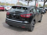 Used 2022 Nissan Rogue Sport SL image 4