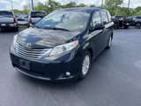 Used 2017 Toyota Sienna L image 2