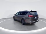 Used 2021 Chrysler Pacifica Touring-L w/ S Appearance Package image 5