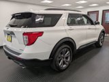 Used 2022 Ford Explorer XLT w/ Equipment Group 202A image 4