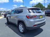 Used 2022 Jeep Compass Latitude image 4