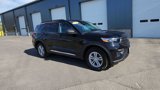 Used 2022 Ford Explorer XLT image 2