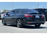 Used 2017 Honda Accord Touring image 6