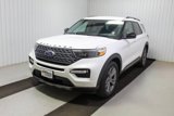 Used 2022 Ford Explorer XLT w/ Equipment Group 202A image 3