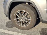 Used 2019 Jeep Grand Cherokee Laredo w/ Laredo X Package image 3