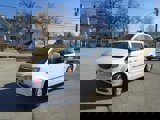 Used 2016 Chrysler Town & Country Touring image 3
