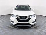 Used 2017 Nissan Rogue SV image 2