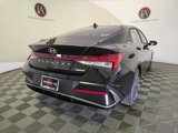 New 2025 Hyundai Elantra Limited image 4