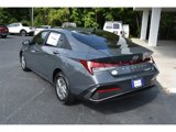 New 2025 Hyundai Elantra SE image 3