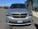 Used 2016 Dodge Grand Caravan R/T image 3