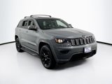 Used 2022 Jeep Grand Cherokee Laredo X image 3