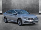 Used 2024 Volkswagen Jetta SE image 3