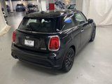 Used 2024 MINI Cooper 2-Door Hardtop image 6