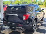 Used 2020 Ford Explorer Platinum w/ Premium Technology Package image 2