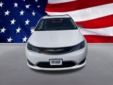 Used 2020 Chrysler Pacifica Limited image 2