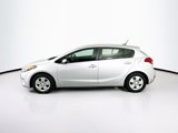 Used 2017 Kia Forte LX image 4
