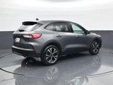 Used 2022 Ford Escape SE w/ SE Sport Appearance Package image 5